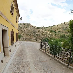 https://precioso-y-tranquilo-alojamiento-en-toledo.besthotelstoledo.com